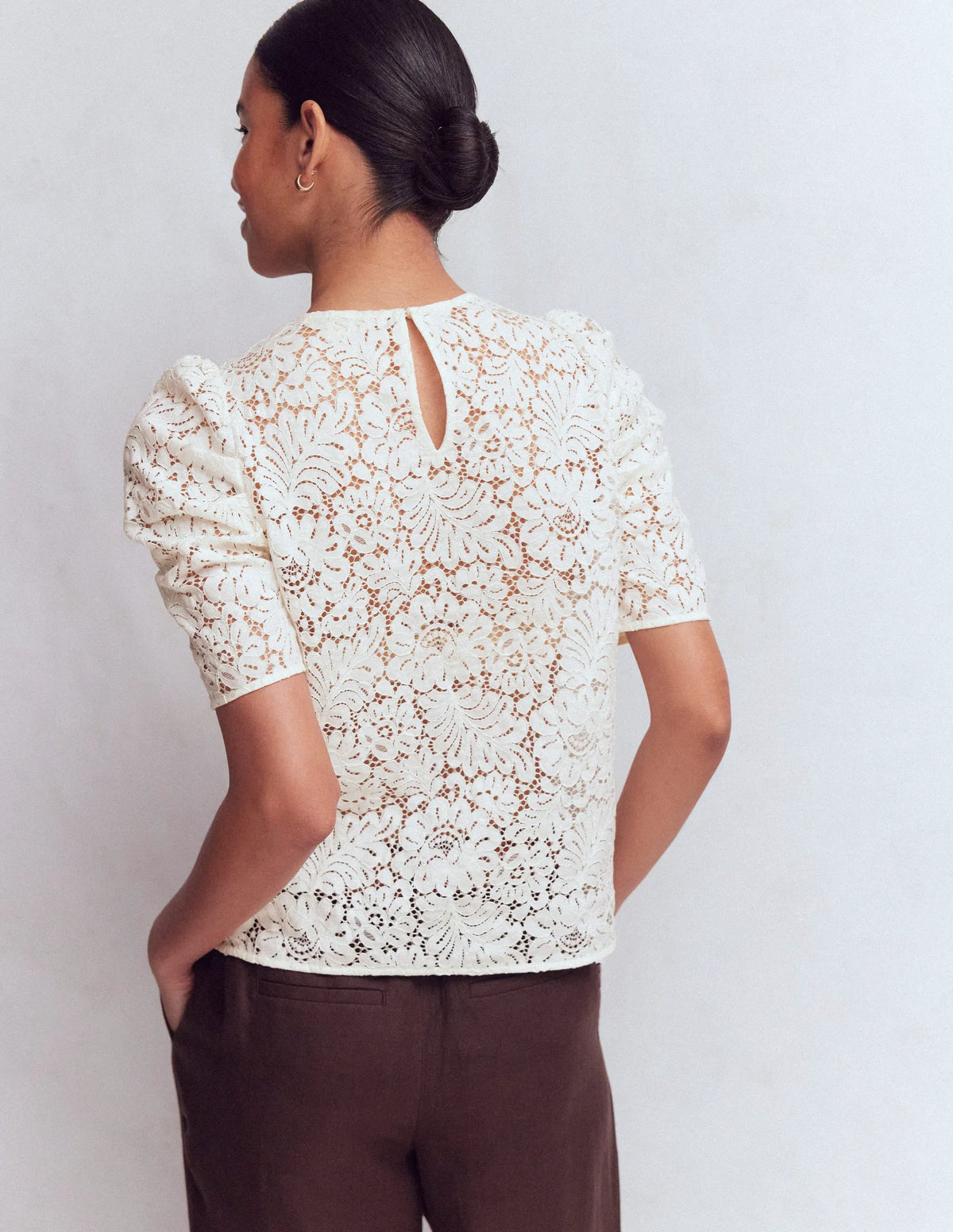 Pleat Sleeve Lace T-shirt-Ivory