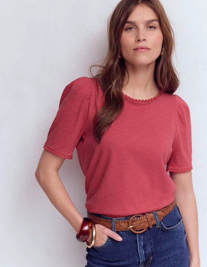 Ali Trim T-shirt-Hollyberry