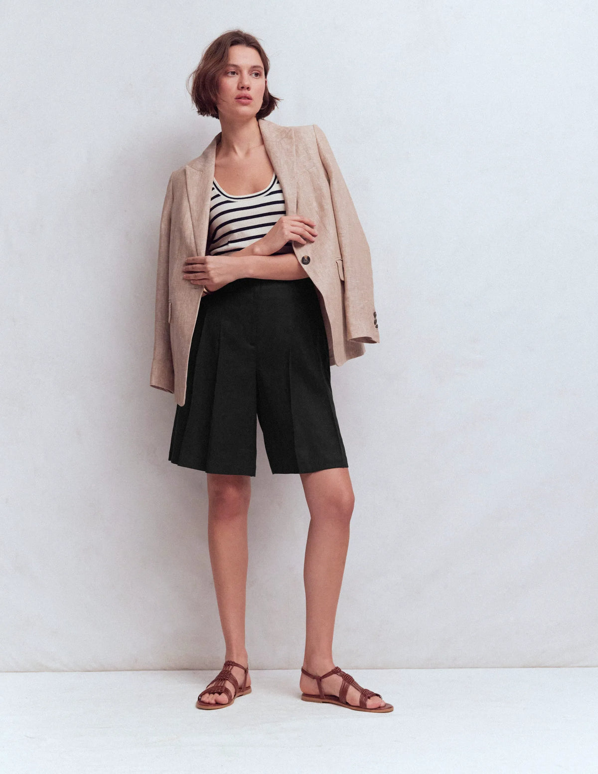 Highbury Linen Shorts-Black