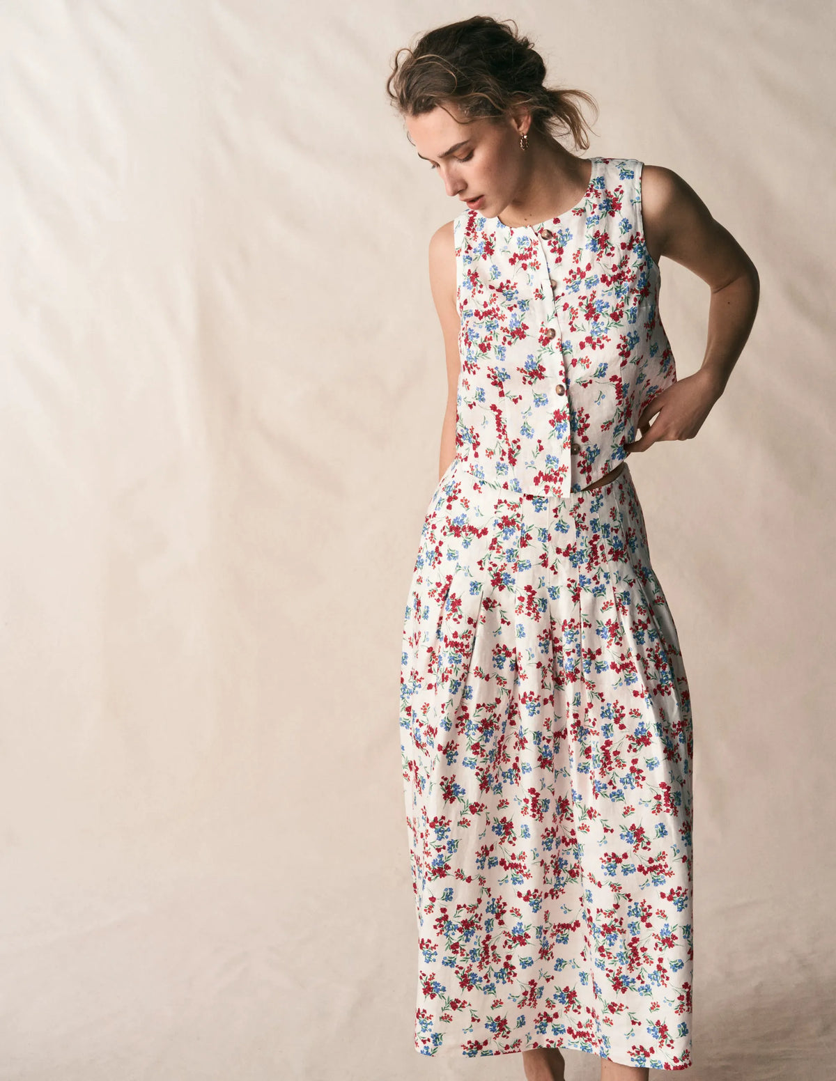 Andrea Linen Shell Top-Ivory, Bloom Scatter