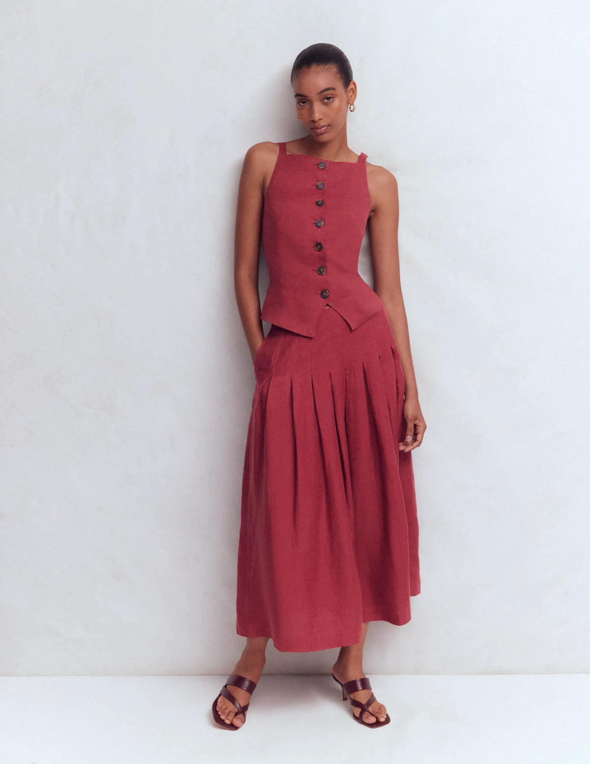 Square Neck Linen Waistcoat-Rich Chestnut