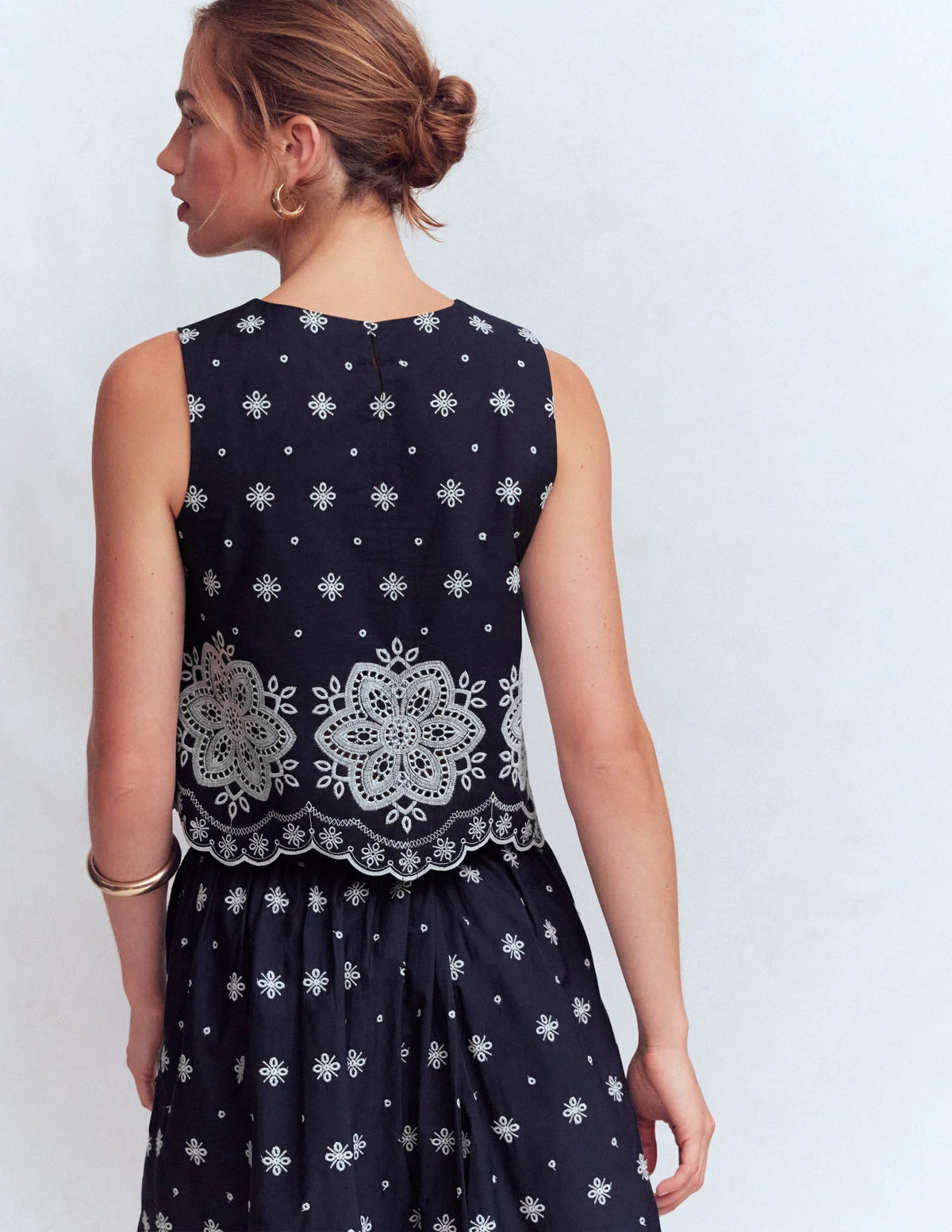 Sofia Broderie Shell Top-Navy