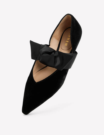 Bow Two Part Flats-Black