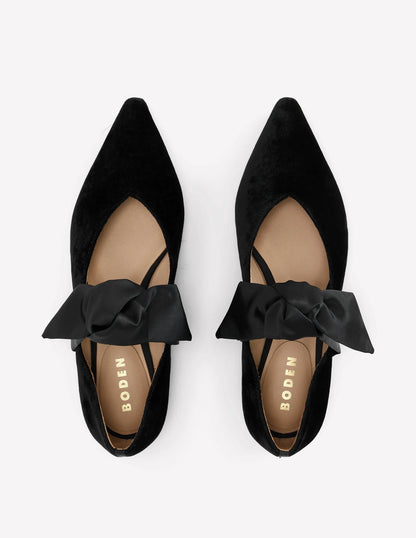 Bow Two Part Flats-Black