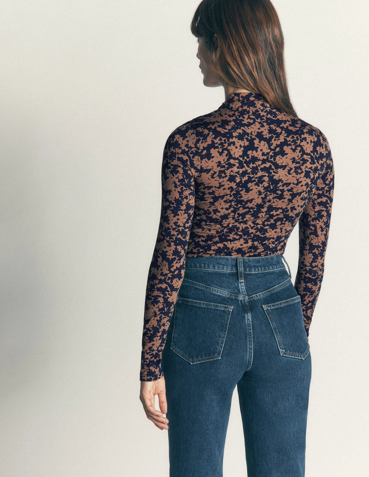 Tia Ruched High Neck Top-Cappuccino, Sprayed Leaf