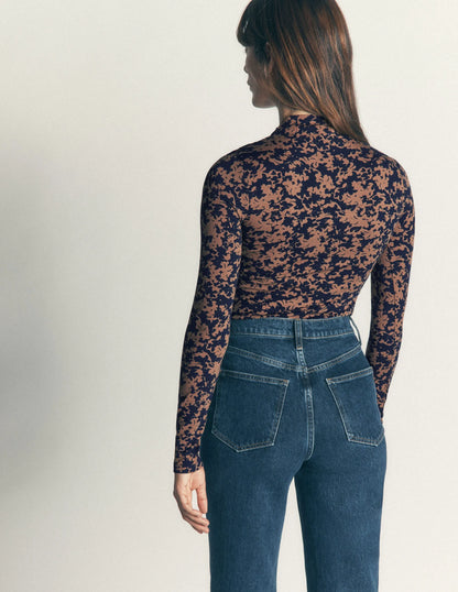 Tia Ruched High Neck Top-Cappuccino, Sprayed Leaf